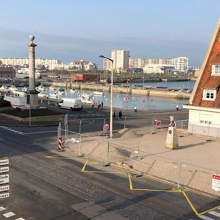 Chambres Privees Calais Ferry-Port-Place D'Armes Kültér fotó